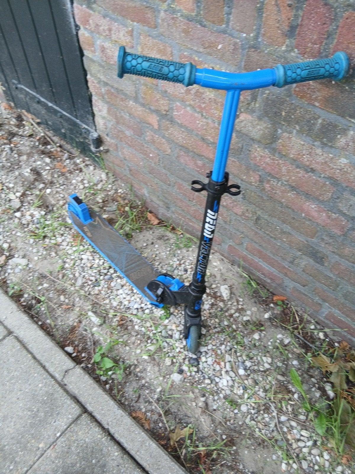Stuntstep neon victor, Fietsen en Brommers, Steps, Ophalen, Gebruikt, Gewone step