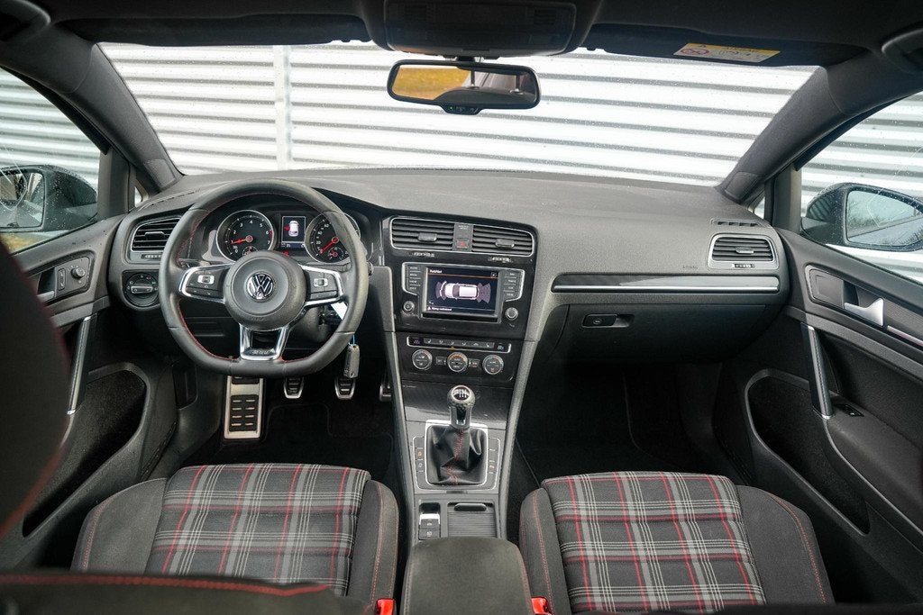 Volkswagen Golf 2.0 TSI GTI Navi Xenon Cruise Clima Stoelver, Auto's, Voorwielaandrijving, Stof, Gebruikt, 4 cilinders