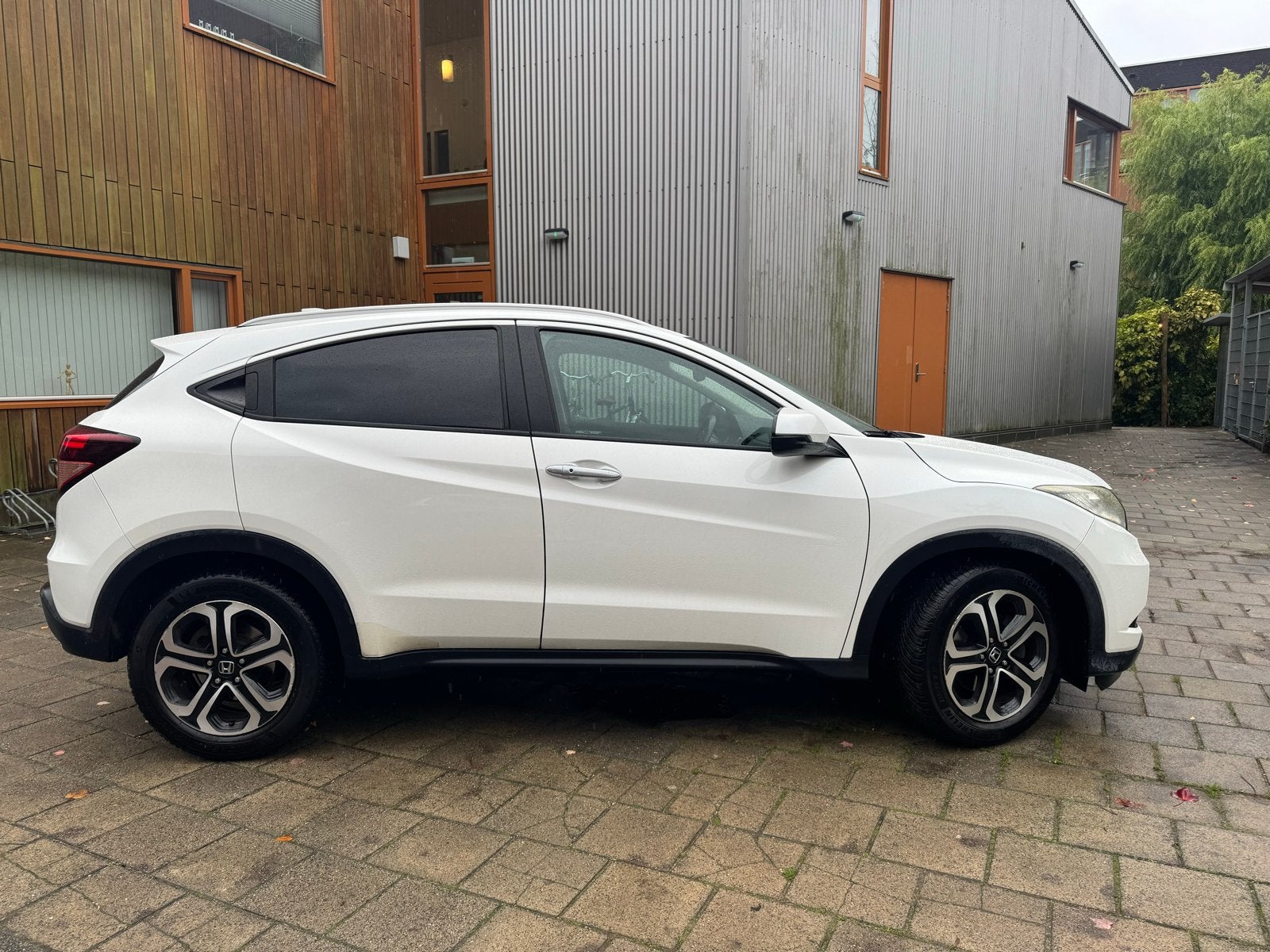 Honda HR-V 1.5 I-vtec Pano 130pk CVT 2015 Wit, Auto's, 1498 cc, 1257 kg, Wit, 19 km/l