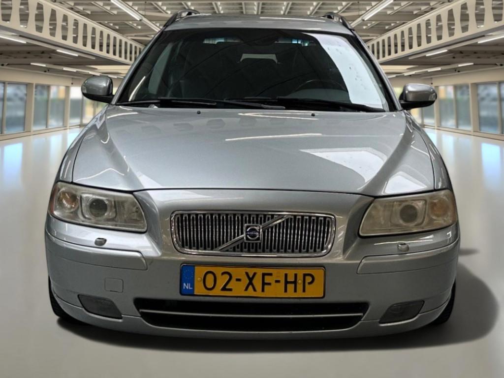 Volvo V70 2.5T Edition Sport 7 Persoons,Trekhaak,leder,elect, Voorwielaandrijving, Zwart, 1504 kg, 2521 cc