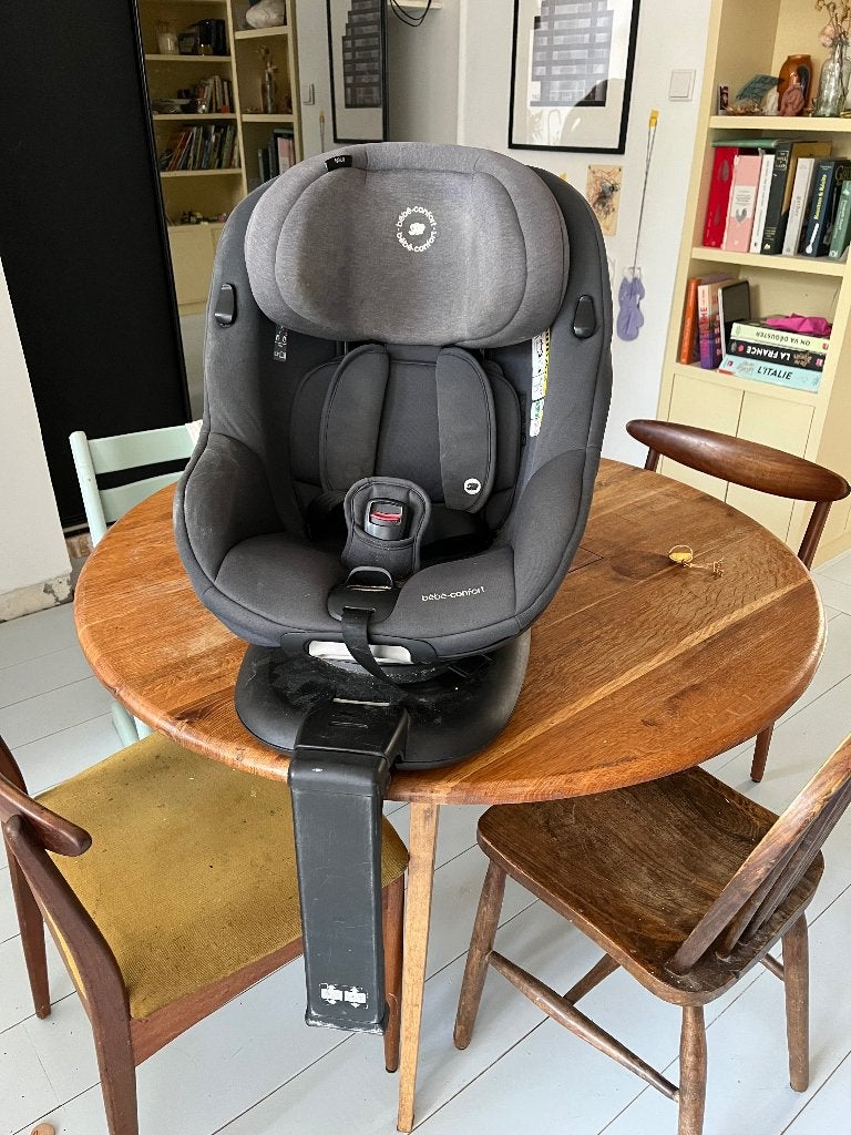 Autostoel maxicosi bébéconfort draaibaar, Ophalen, Verstelbare rugleuning, Gebruikt, 9 t/m 18 kg