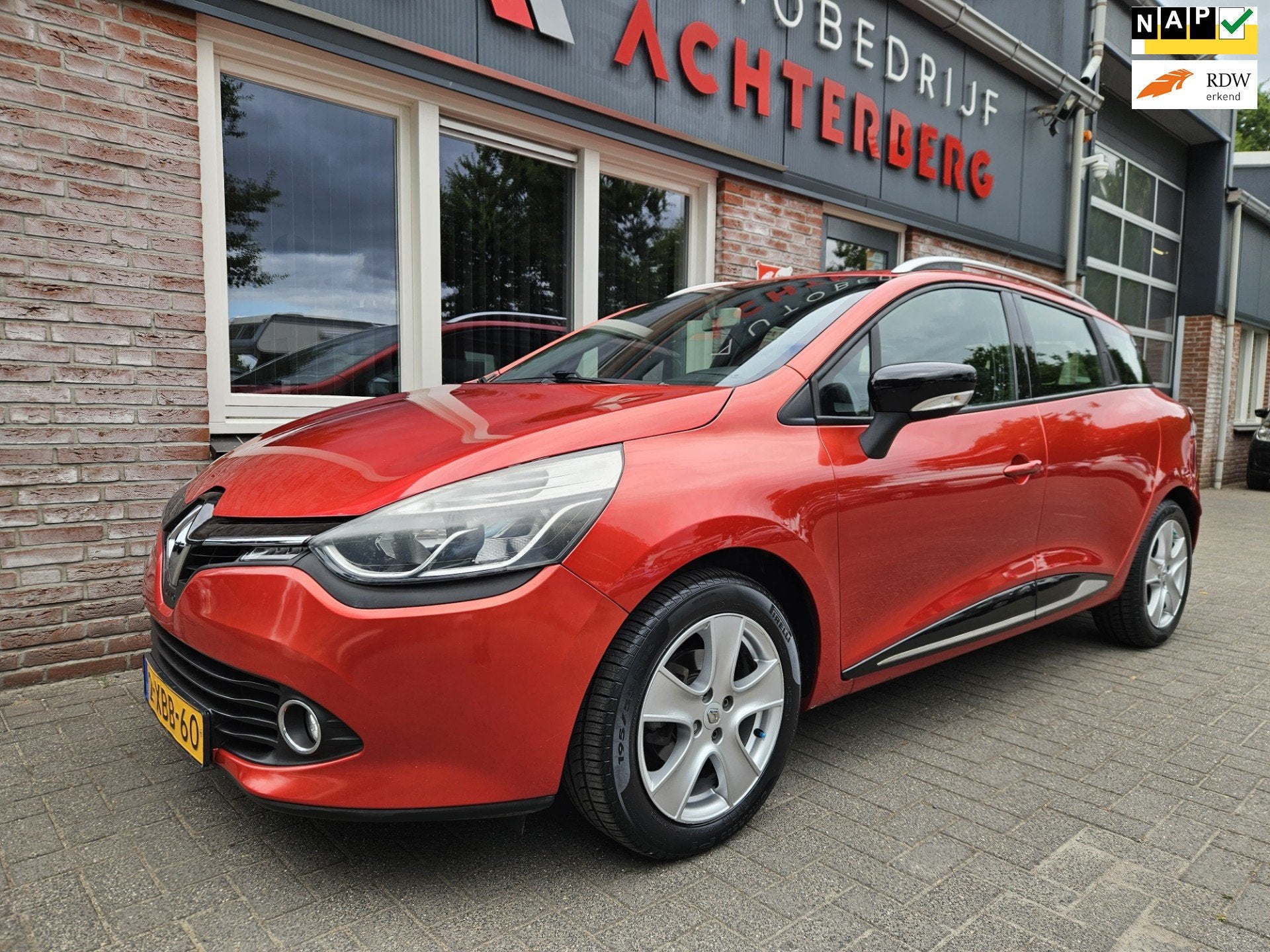 Renault Clio Estate 0.9 TCe Expression Airco! Cruise Control, Voorwielaandrijving, Origineel Nederlands, Handgeschakeld, Onderhoudsboekje