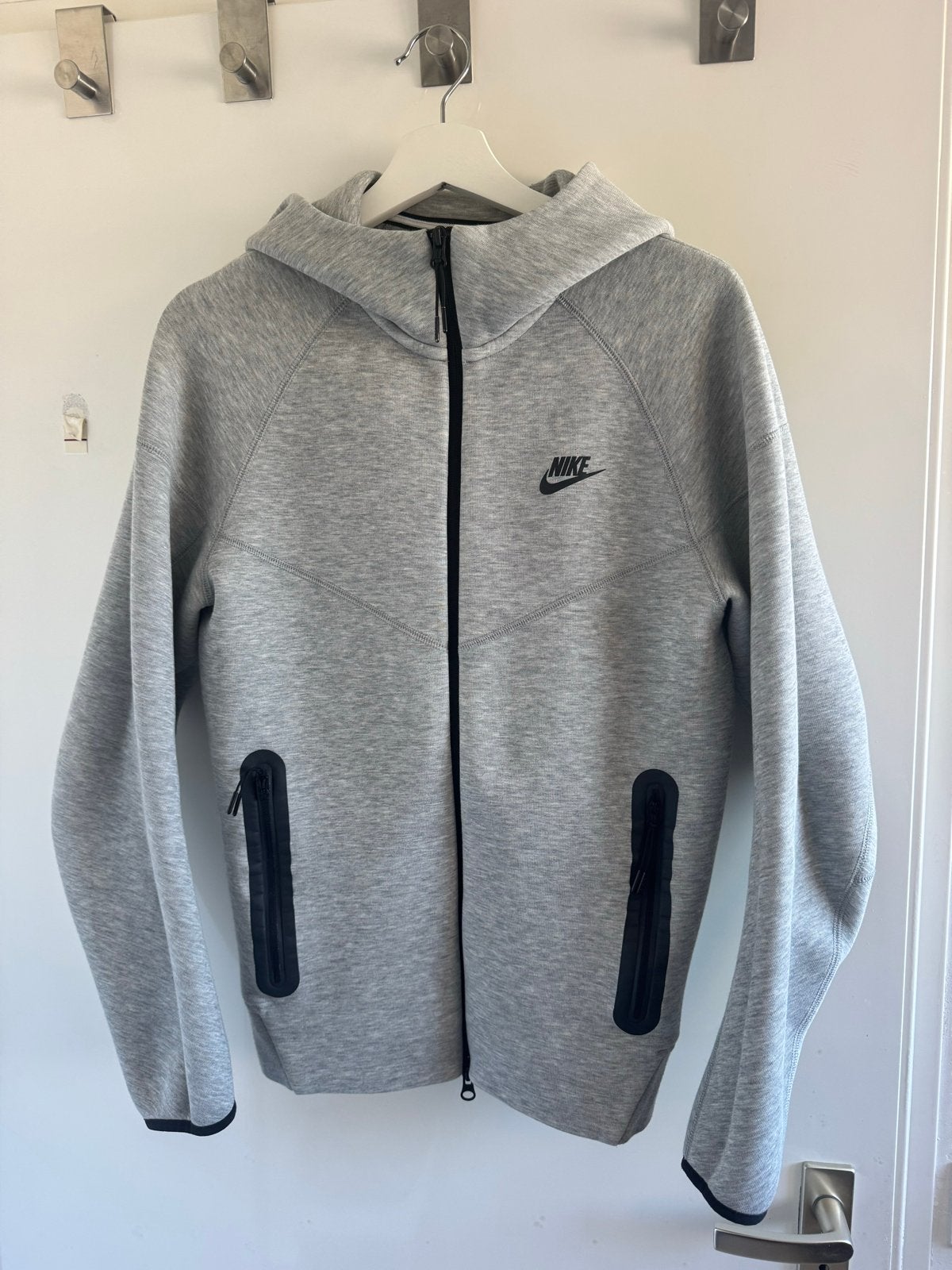 Nike Tech Fleece Hoodie Grijs - Maat S, Ophalen of Verzenden, Zo goed als nieuw, Maat 46 (S) of kleiner, Grijs