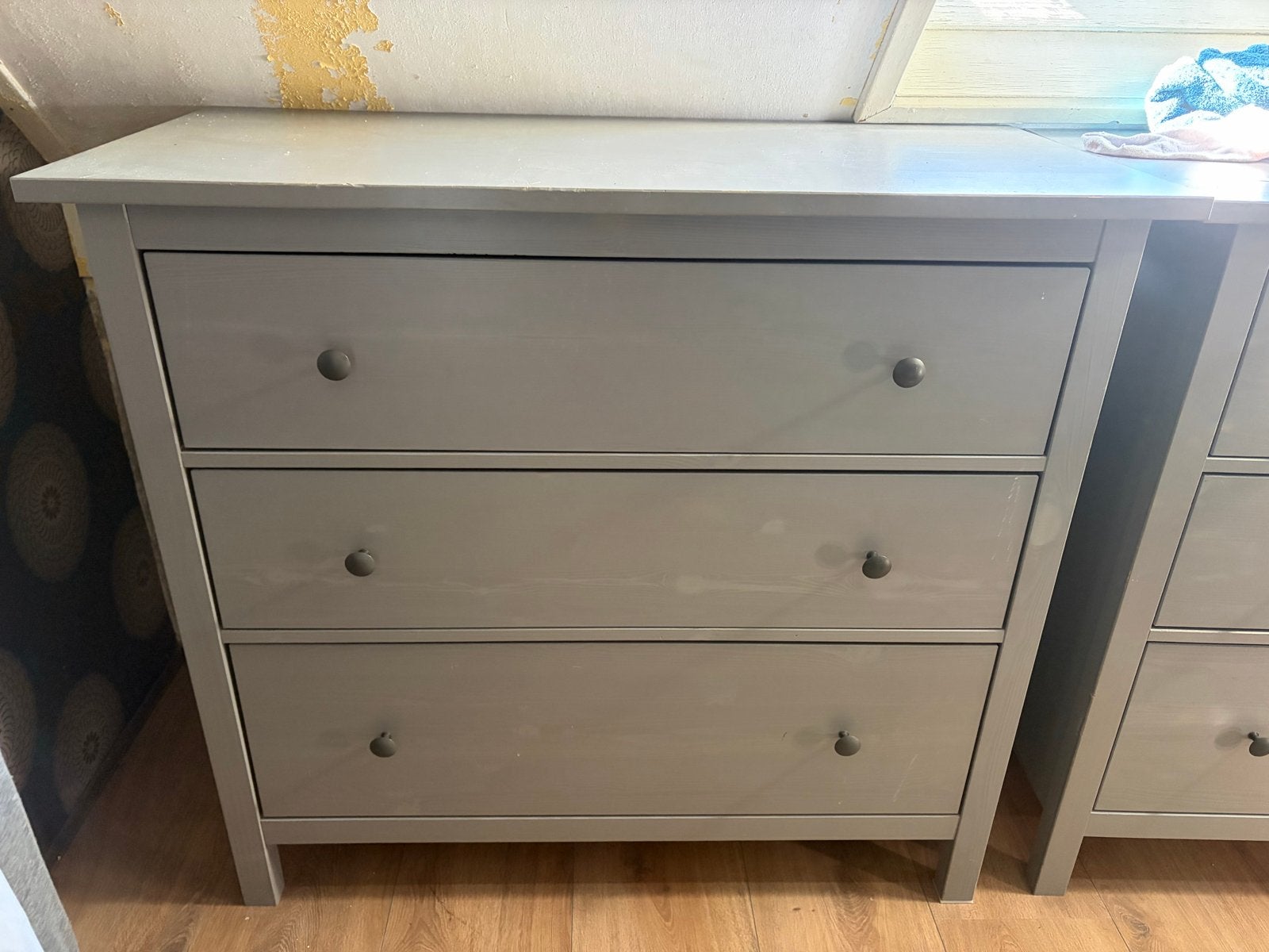2x IKEA Hemnes ladekast grijs, Huis en Inrichting, Kasten | Ladekasten, Ophalen, Gebruikt, 100 tot 150 cm, 50 tot 100 cm