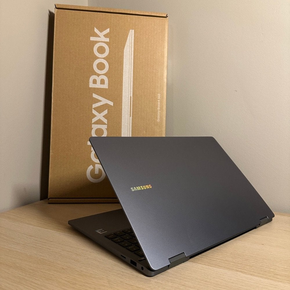 GLOEDNIEUWE SAMSUNG GALAXY BOOK4 360 GEBROKEN GLAS !KOOPJE!, Computers en Software, Windows Laptops, Ophalen, 15 inch, Zo goed als nieuw