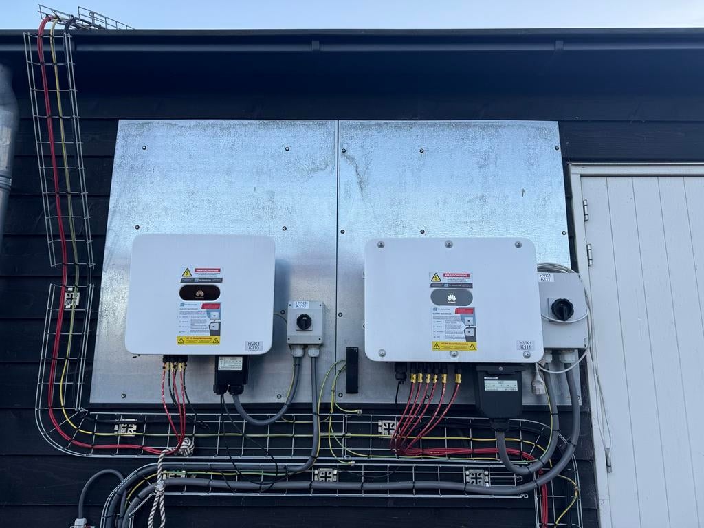 Huawei Omvormers voor Zonne-energie Installaties, Doe-het-zelf en Verbouw, Zonnepanelen en Toebehoren, Ophalen of Verzenden, Gebruikt