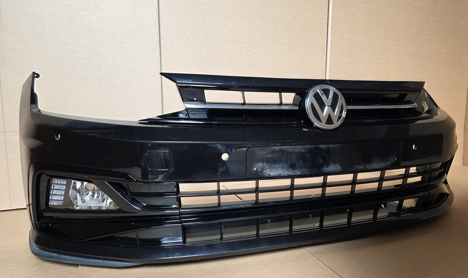 Voorbumper VW Polo 2G AW R-line 6xPDC L C9X bj.2018-2022 Bum, Gebruikt, -, Ophalen of Verzenden, Bumper
