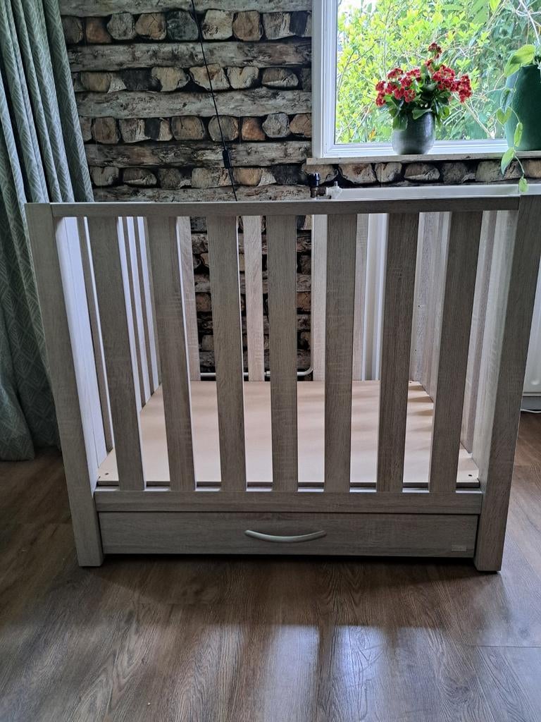 Mooie TWF box., Kinderen en Baby's, Boxen, Ophalen, Zo goed als nieuw, Rechthoekig, In hoogte verstelbaar