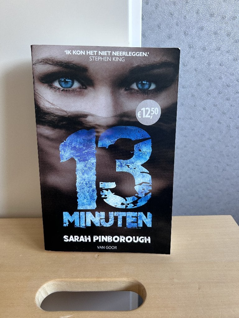 Sarah Pinborough - 13 minuten, Boeken, Ophalen of Verzenden, Zo goed als nieuw