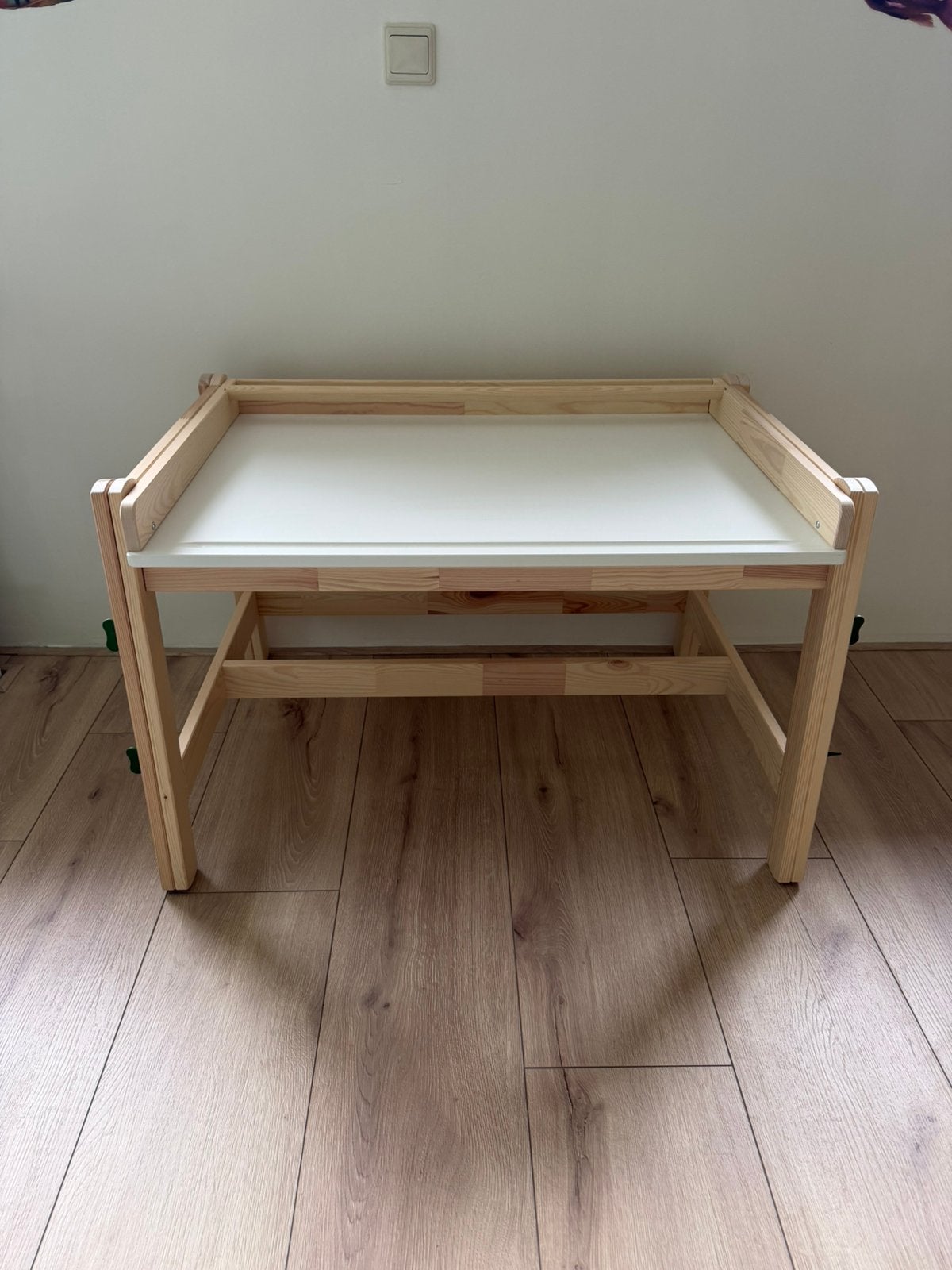 Flisat kinderbureau IKEA, Ophalen, Zo goed als nieuw