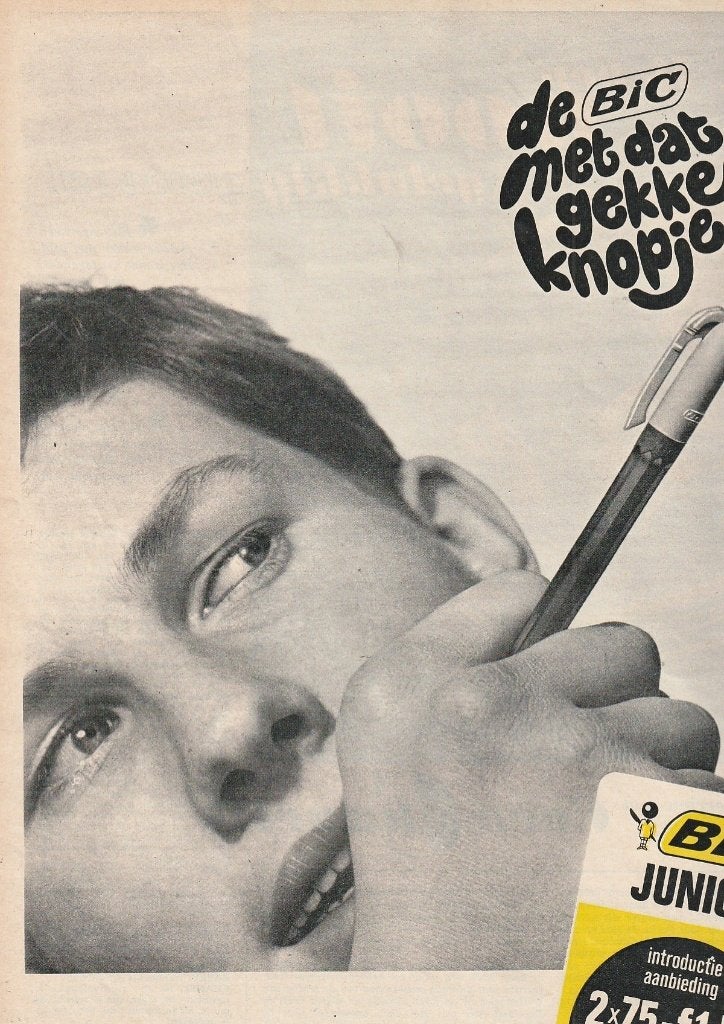 Retro reclame 1966 Bic pennen jongetje gek knopje, Verzenden, Overige typen