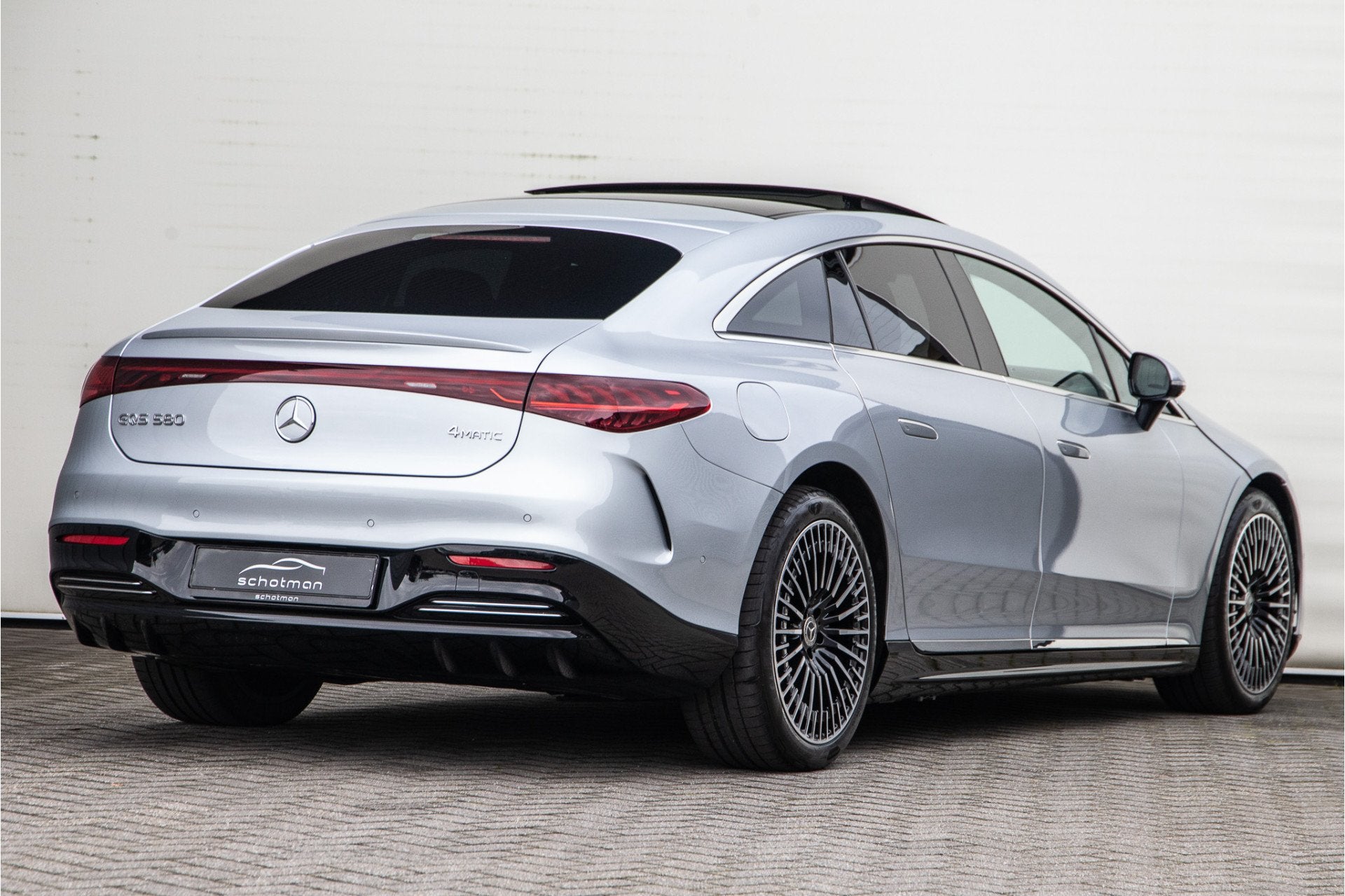 Mercedes-Benz EQS 580 4MATIC AMG Premium Plus, Massage, Hype, Auto's, Automaat, Dealer onderhouden, Gebruikt, 4 stoelen
