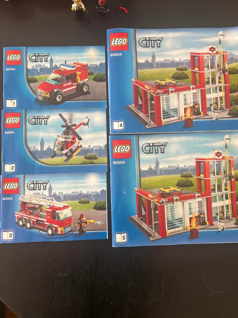 LEGO City Brandweerkazerne 60004 met voertuigen, Ophalen of Verzenden, Zo goed als nieuw, Overige merken