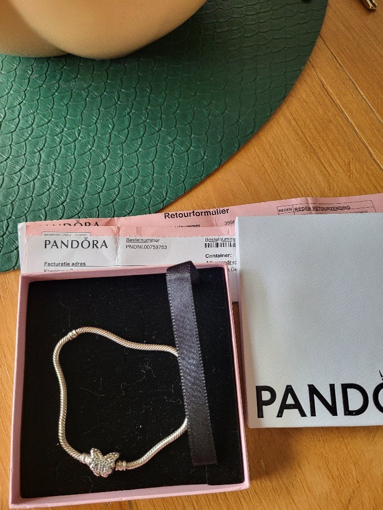 Pandora armband met vlinderbedel maat 19., Ophalen of Verzenden, Zo goed als nieuw, Zilver, Zilver