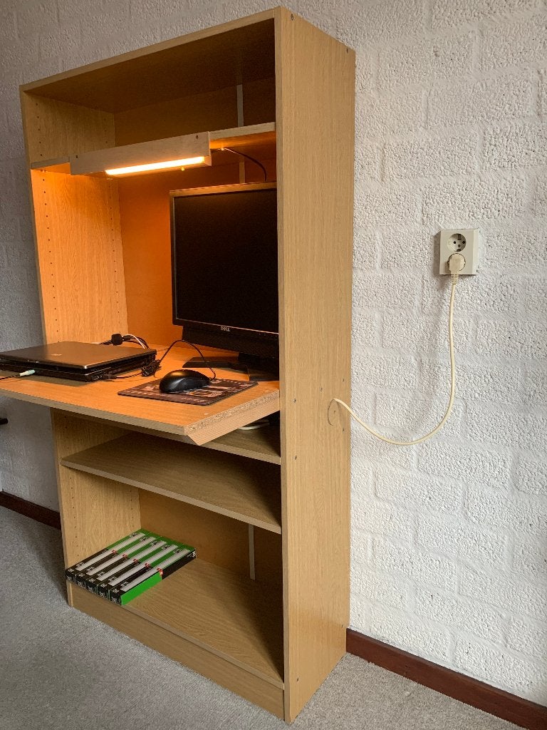 Computermeubel met verlichting (zonder computerapparatuur), Ophalen, 70 tot 120 cm, 120 tot 170 cm, Zo goed als nieuw