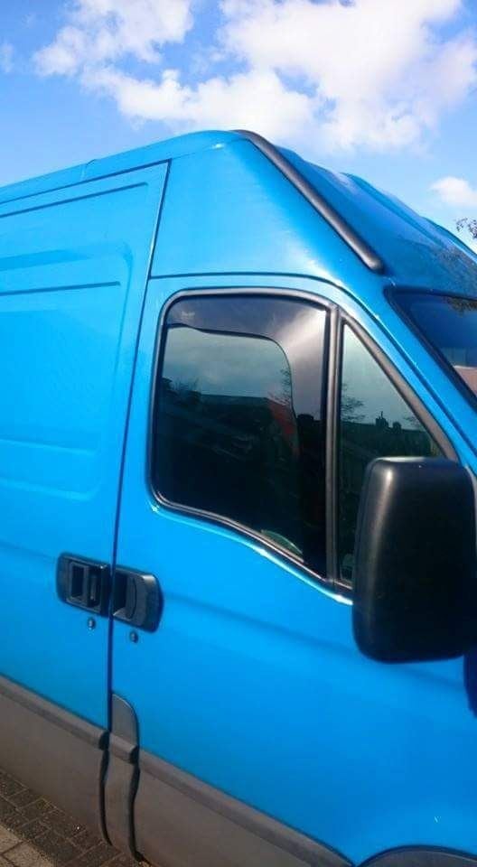 Iveco Daily massif zijwindschermen pasvorm raamspoilers Heko, Ophalen of Verzenden, Nieuw