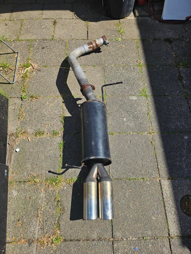 Sportuitlaat met dubbele pijp - Universeel - VAG; golf 4 etc, Auto-onderdelen, Uitlaatsystemen, Ophalen, Gebruikt, Universele onderdelen