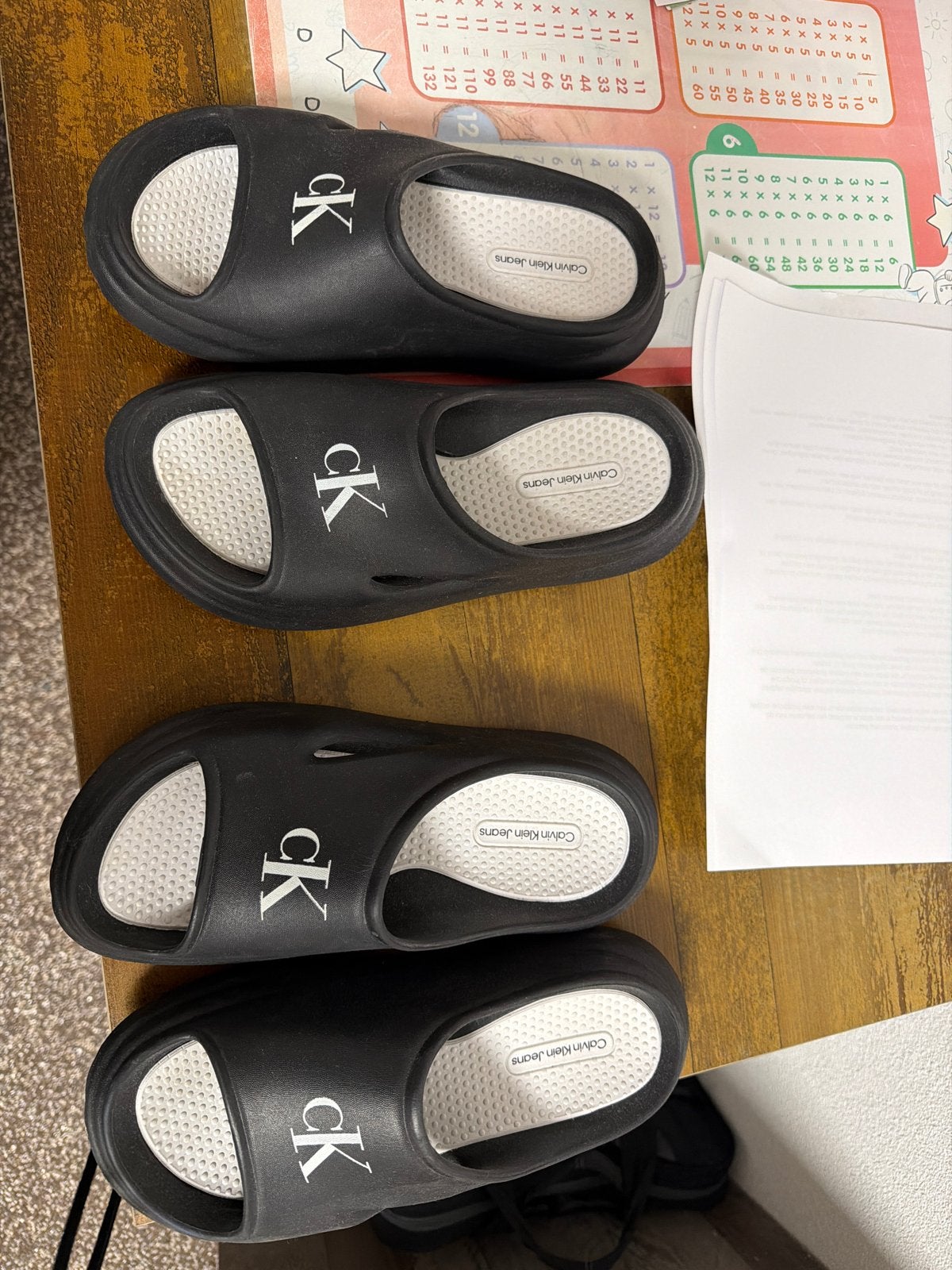Niet gedragen. 2x Calvin Klein Jeans badslippers maat 36/37, Ophalen, Zo goed als nieuw