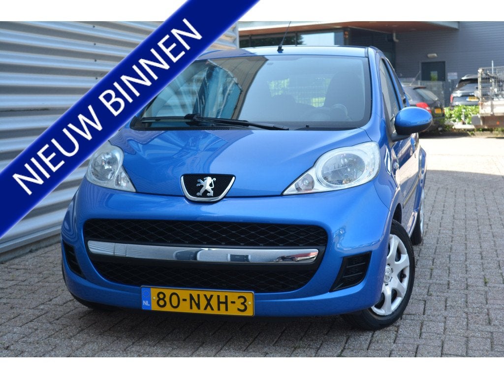 Peugeot 107 1.0-12V Millesim 200 Airco/5Drs/Org NL, Auto's, Voorwielaandrijving, Euro 5, Gebruikt, Metallic lak