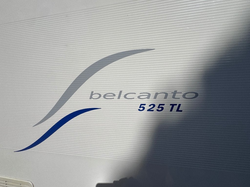 Bürstner Belcanto 525TL, Caravans en Kamperen, Caravans, Particulier, tot en met 4, 1250 - 1500 kg, Rondzit, Bürstner, 2 aparte bedden