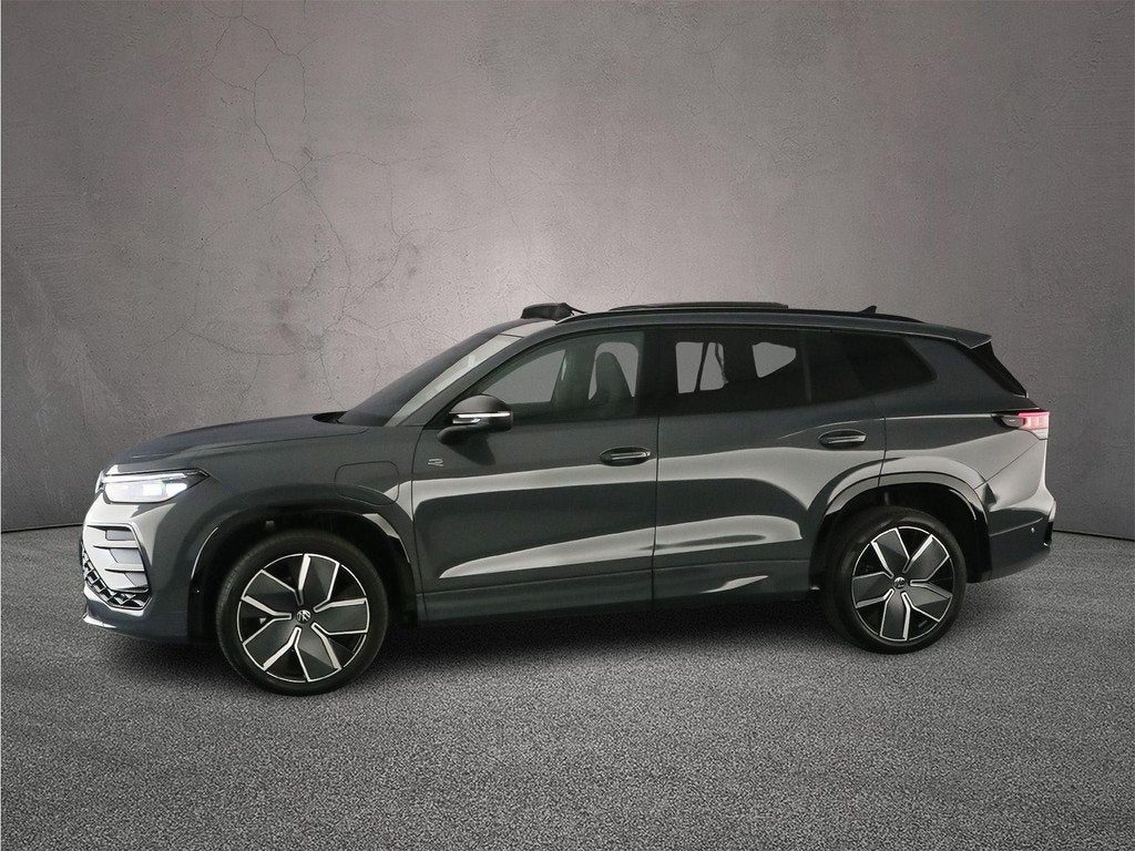Volkswagen Tayron R-Line Edition 1.5 TSI eHybrid 272pk DSG A, Auto's, Volkswagen, Stof, Euro 6, 4 cilinders, 26 kWh