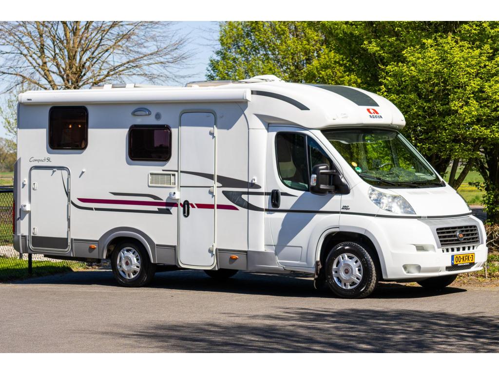 Adria Compact 600 SL ENKELE BEDDEN TOPSTAAT, Luifel, Standaard zit, Ringverwarming, Fiat