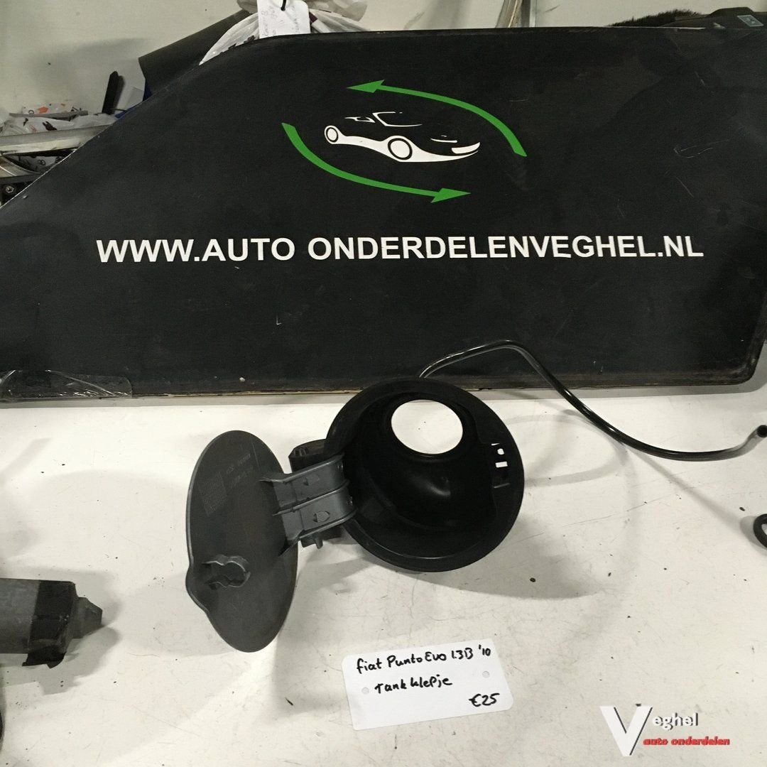 Fiat Punto evo 2010 1.3 Benzine Tankklep, Auto-onderdelen, Gebruikt, -, Deur, -