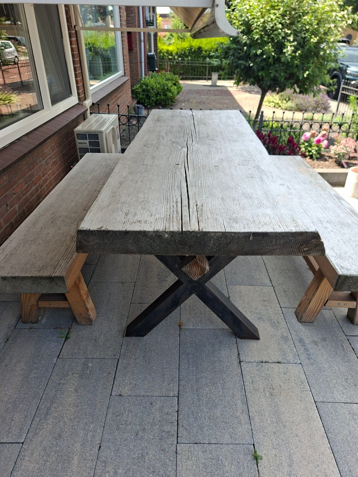 Robuuste houten picknicktafel met banken (220x80x85 cm), Ophalen, Gebruikt, Rechthoekig, Hout