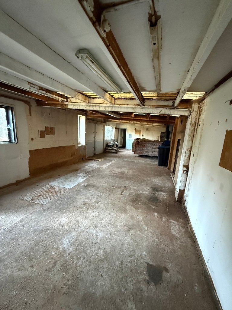 Bedrijfsruimte / loods 100 m² te huur ASSENDELFT, Zakelijke goederen, 100 m², Huur, Bedrijfsruimte