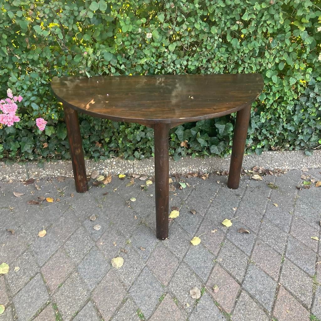 Halfrond bijzettafeltje van donker hout, Ophalen