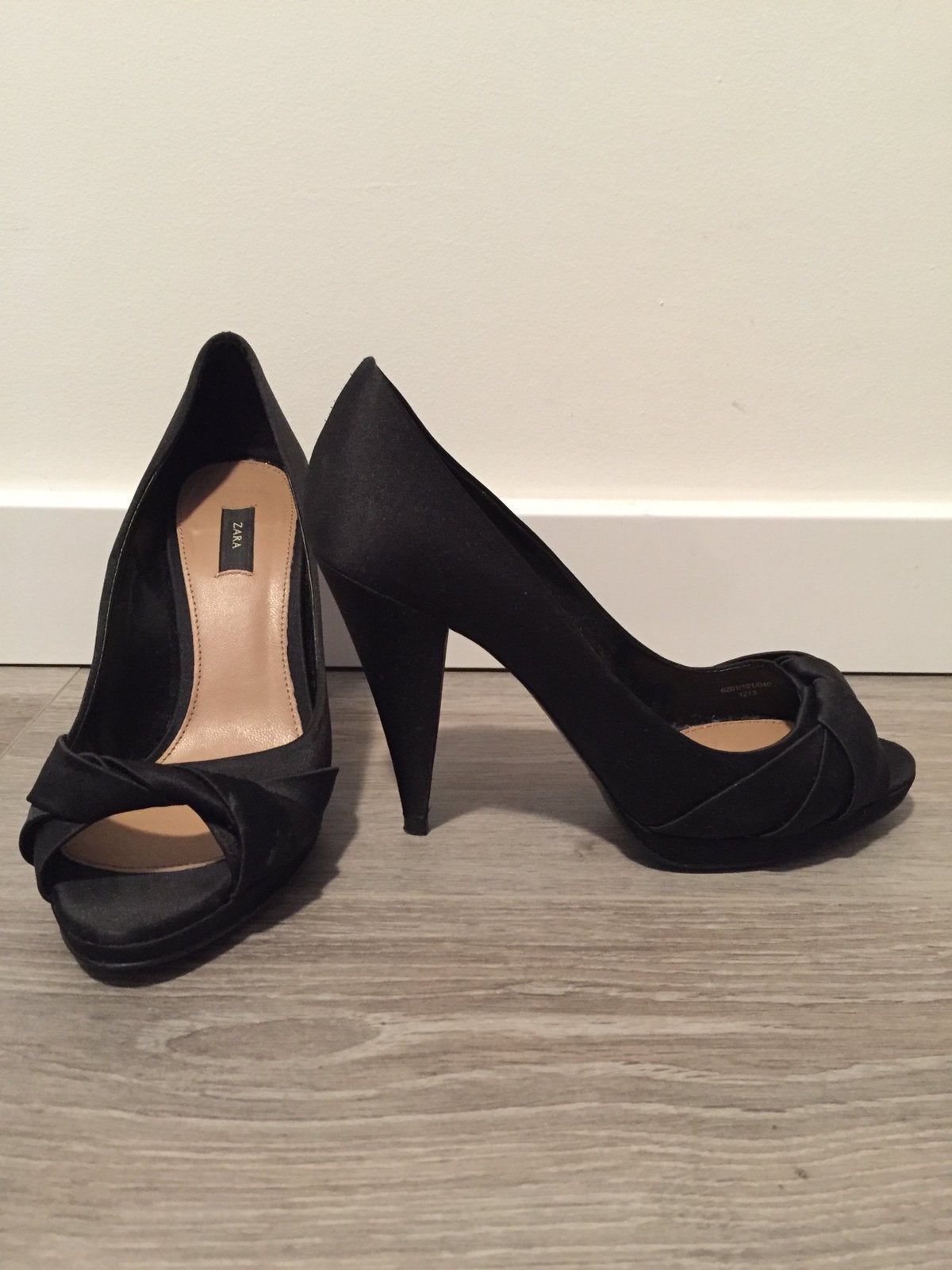 Zara schoenen, Ophalen of Verzenden, Zo goed als nieuw, Zwart, Sneakers of Gympen