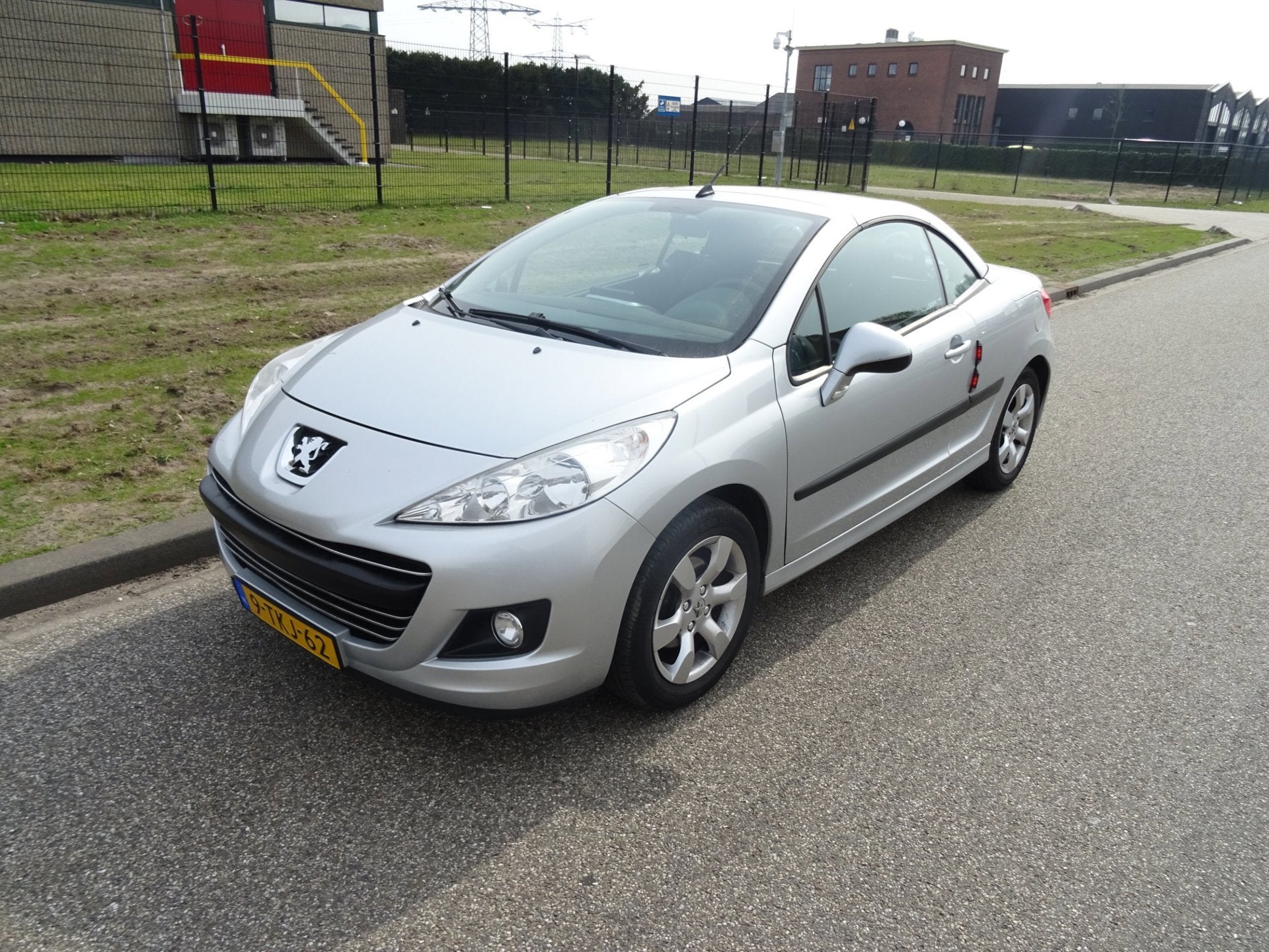 Peugeot 207 CC 1.6 VTi, Auto's, Voorwielaandrijving, 15 km/l, Gebruikt, 4 cilinders