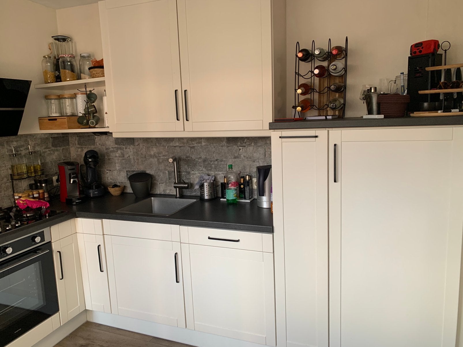 Nette hoekkeuken, Huis en Inrichting, Keuken | Complete keukens, Overige materialen, Hoekkeuken, Ophalen of Verzenden, Zo goed als nieuw