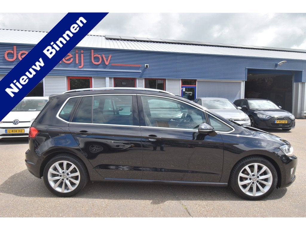 Volkswagen Golf Sportsvan 1.6 TDI Business Edition , TREKHAA, Auto's, Volkswagen, Gebruikt, Euro 6, 4 cilinders, Zwart