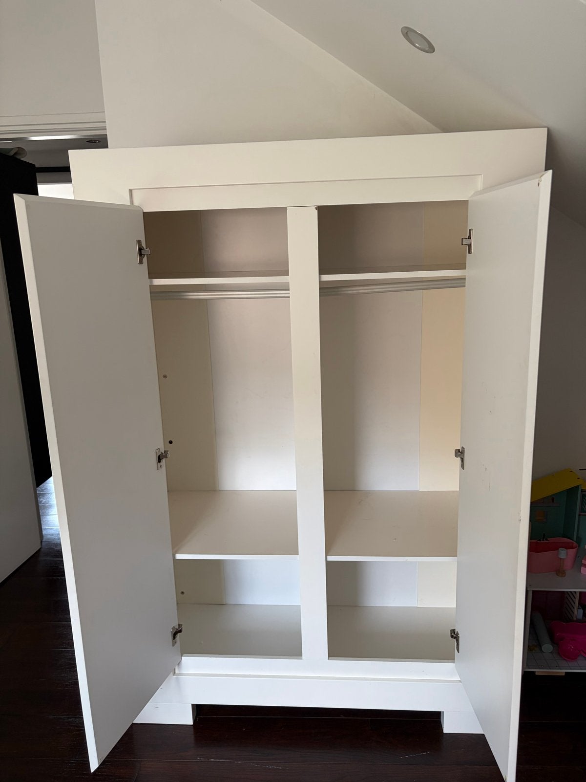 Gratis: Commode, wandplank en kast, Ophalen, Gebruikt, 50 tot 70 cm, 75 tot 100 cm