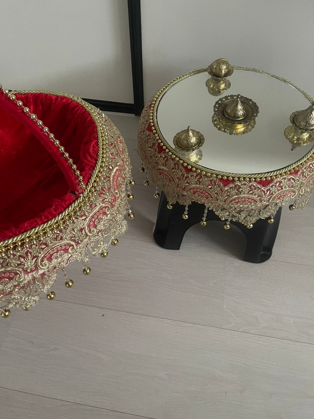 Henna mand en henna kina dienblad met spiegel, Ophalen of Verzenden, Zo goed als nieuw, Rood, Accessoires