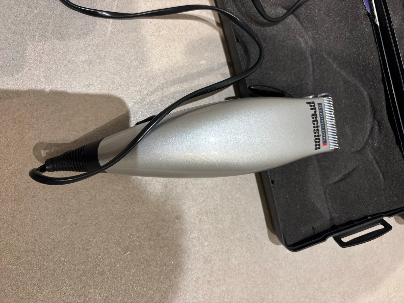Remington Precision tondeuse met opzetstukken en koffer, Ophalen of Verzenden, Gebruikt, Scheren en Epileren