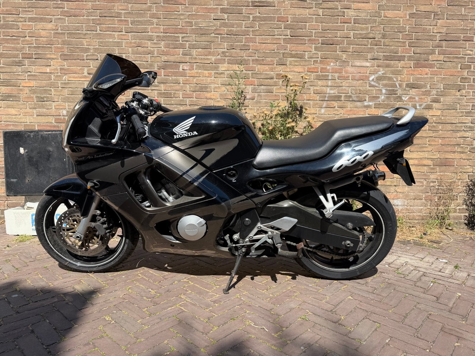 Honda CBR600F - Opknapper, 6 jaar stilstand, 4 cilinders, Motorrijbewijs A, Gebruikt, Meer dan 35 kW