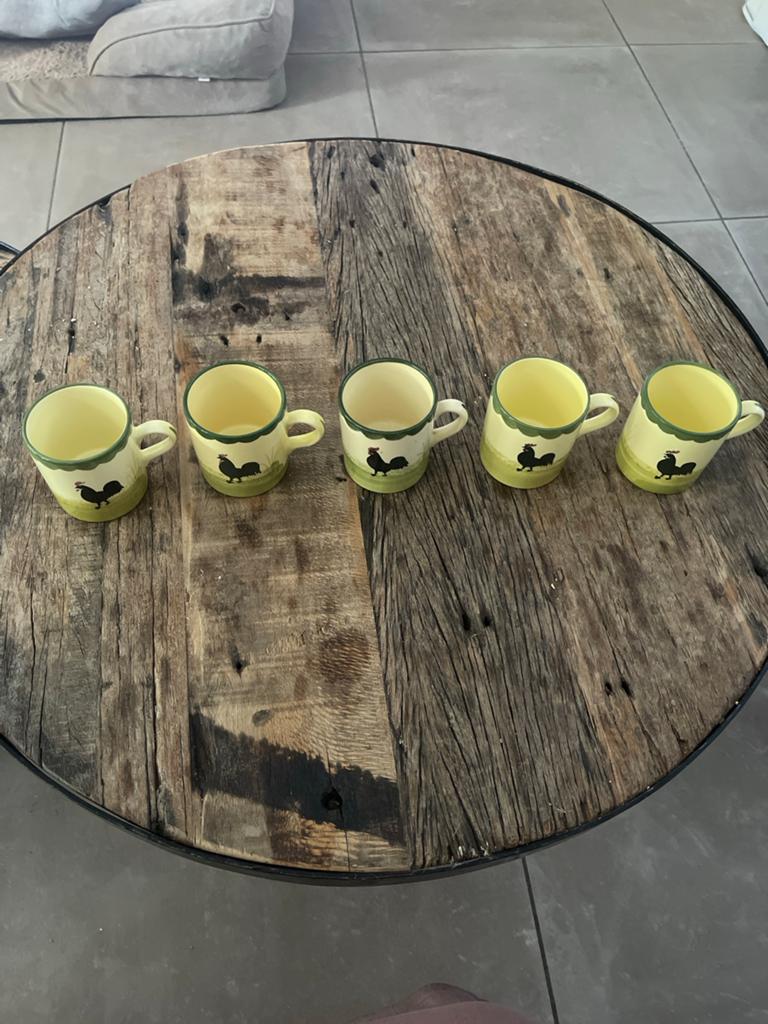Set van 5 koffiemokken van merk kip en haan, Huis en Inrichting, Keuken | Servies, Ophalen, Keramiek, Zo goed als nieuw, Overige stijlen