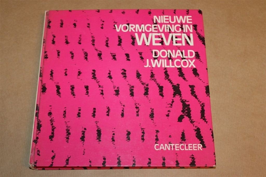 Nieuwe Vormgeving in Weven — Scandinavisch Textielkunst, Ophalen of Verzenden, Gelezen