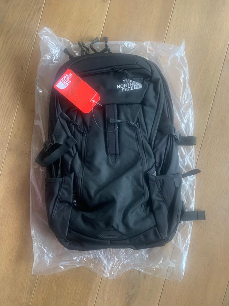 The North Face Router Backpack  40l - Nieuw met labels, Sieraden, Tassen en Uiterlijk, Tassen | Rugtassen, Verzenden, 25 tot 40 cm