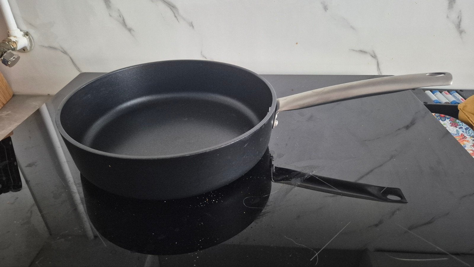 Brabantia pan - Geschikt voor Inductie, Huis en Inrichting, Keuken | Potten en Pannen, Antiaanbaklaag, Ophalen of Verzenden, Zo goed als nieuw