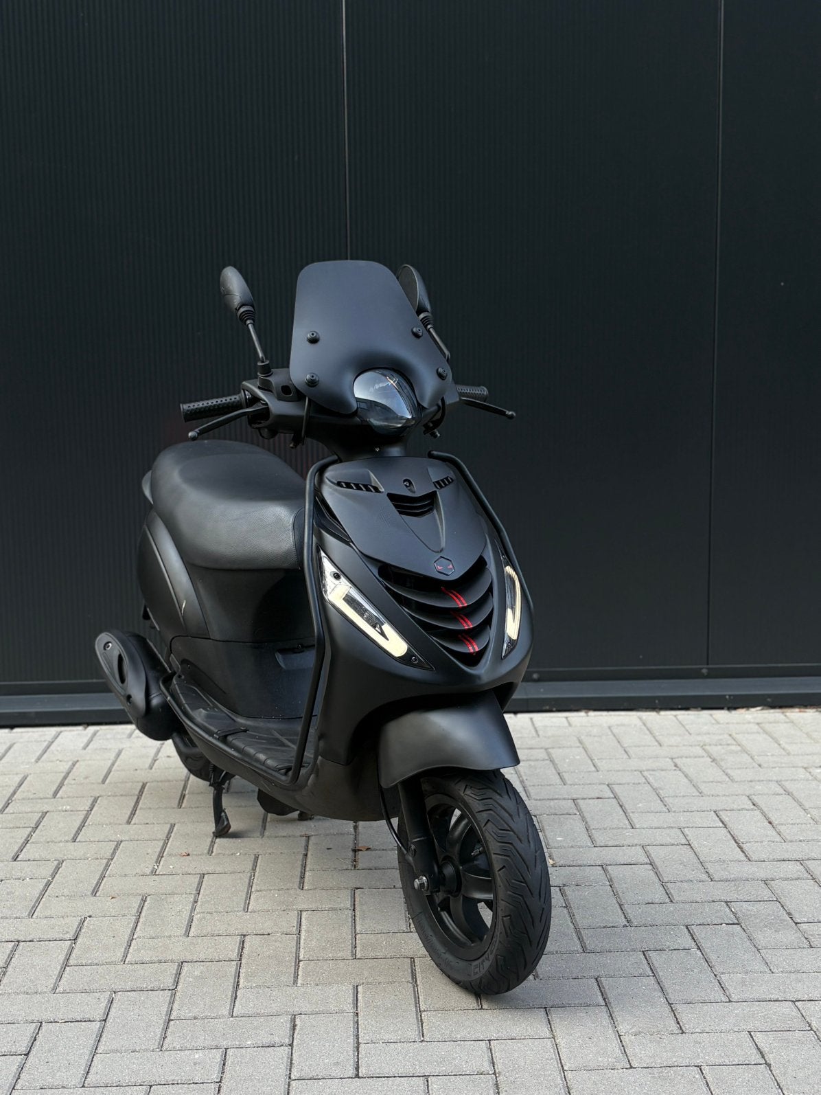 Piaggio zip 2018 carb, Fietsen en Brommers, Scooters | Piaggio, Ophalen, Maximaal 45 km/u, Zip, Zo goed als nieuw