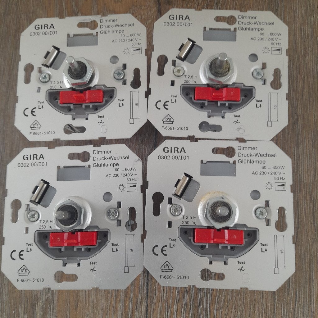 halogeen dimmers 4 stuks, Ophalen of Verzenden, Zo goed als nieuw, Gira, Dimmer