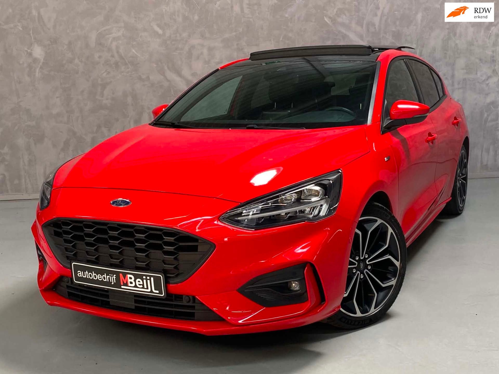 Ford Focus 1.0 EcoBoost ST Line Business /Pano /Camera /Wint, Auto's, Ford, 125 pk, Gebruikt, Euro 6, Origineel Nederlands