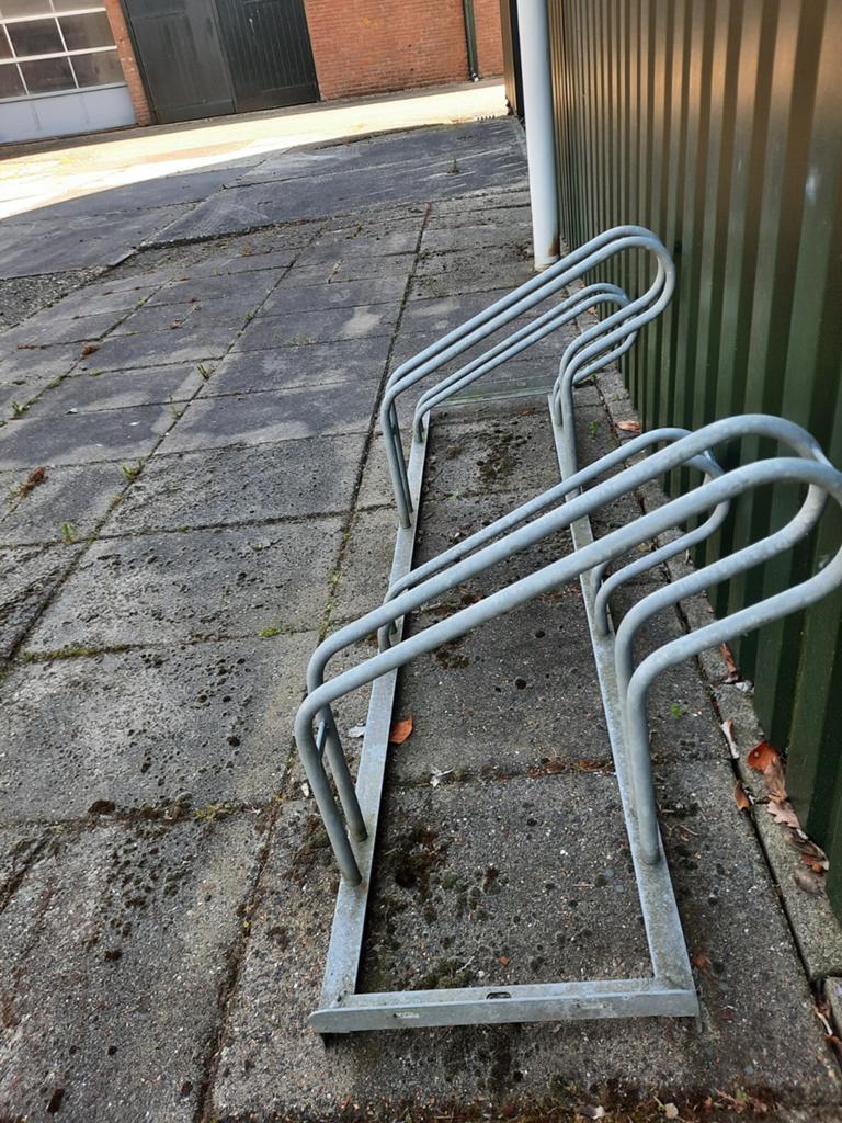 Fietsenrek voor 4 fietsen, Ophalen, Zo goed als nieuw