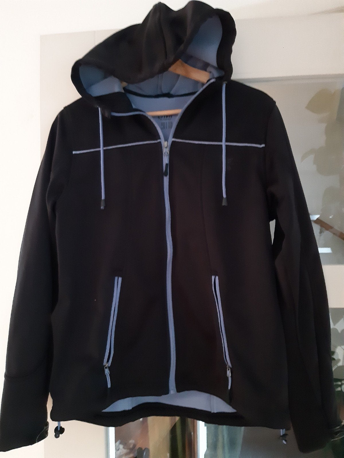 Softshell (sport-)jas zwart met blauwe accenten, Maat 38/40 (M), Zwart, Ophalen of Verzenden, Crivit
