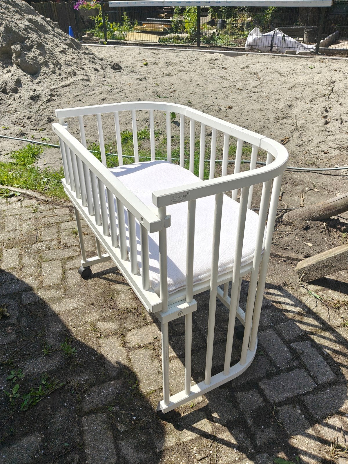 Babybay Cosleeper met matrasje en rembare wieltjes, Ophalen, Gebruikt, Overige typen