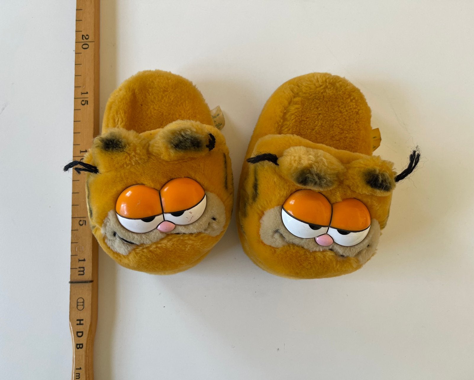 Garfield kinder pantoffels, Ophalen of Verzenden, Zo goed als nieuw, Konijn