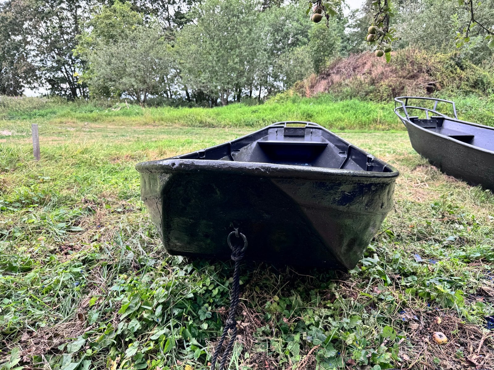 Foto 9 van In Zwolle Metalen boot bootje boten sloep vissersboot  (4m+)